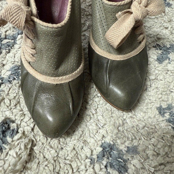 Faith Olive Green & Red Leather Lace-Up  Retro Style Heels Size 39 - Picture 4 of 8